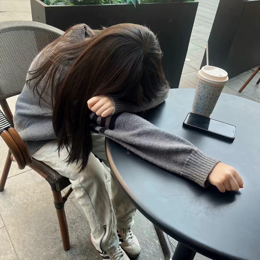 🎒
