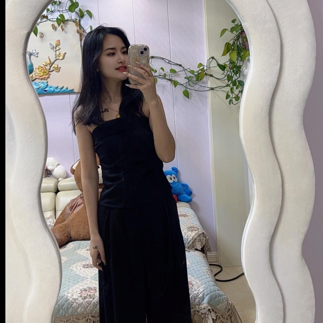 觅轻集总部丽丽