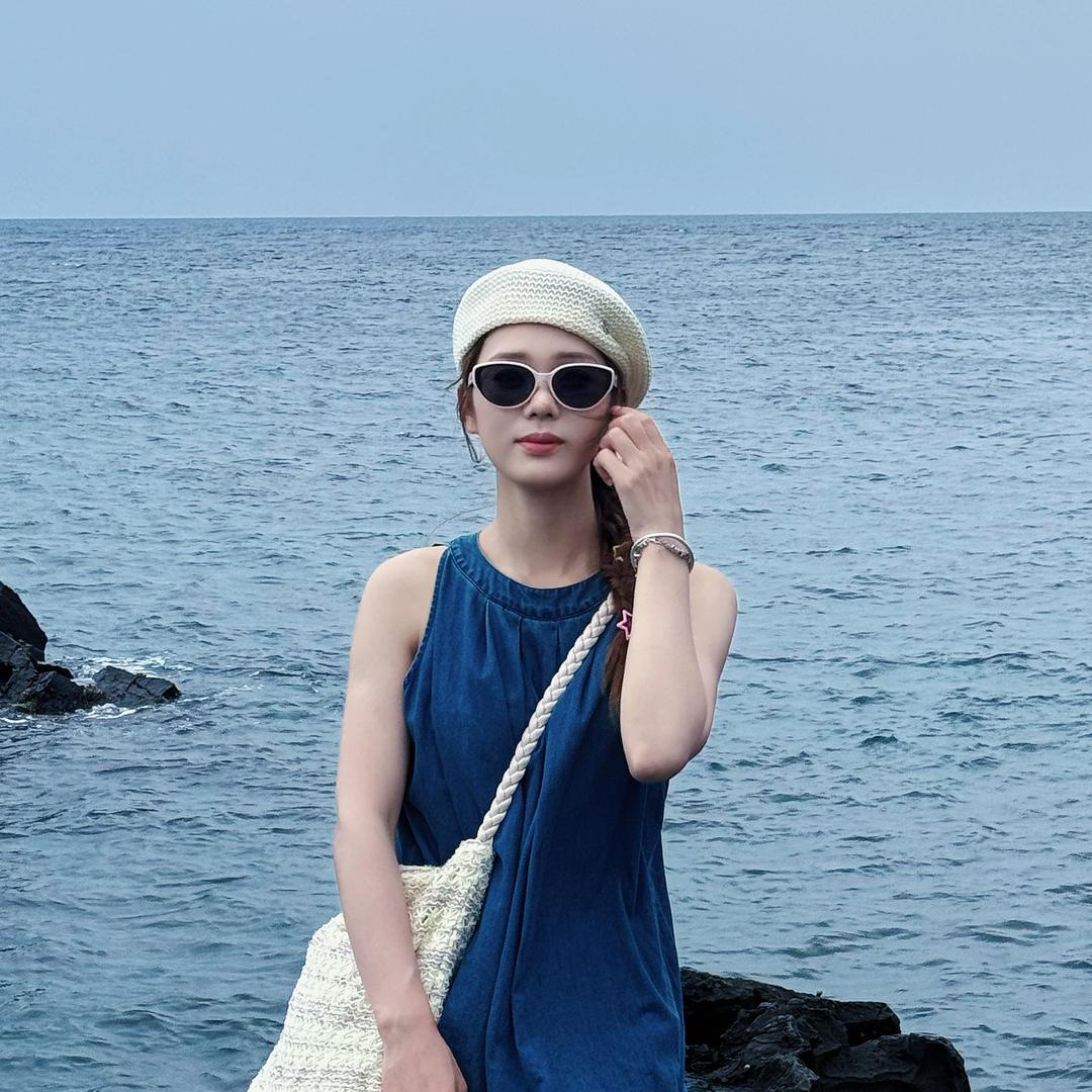 小蕾蕾（L）
