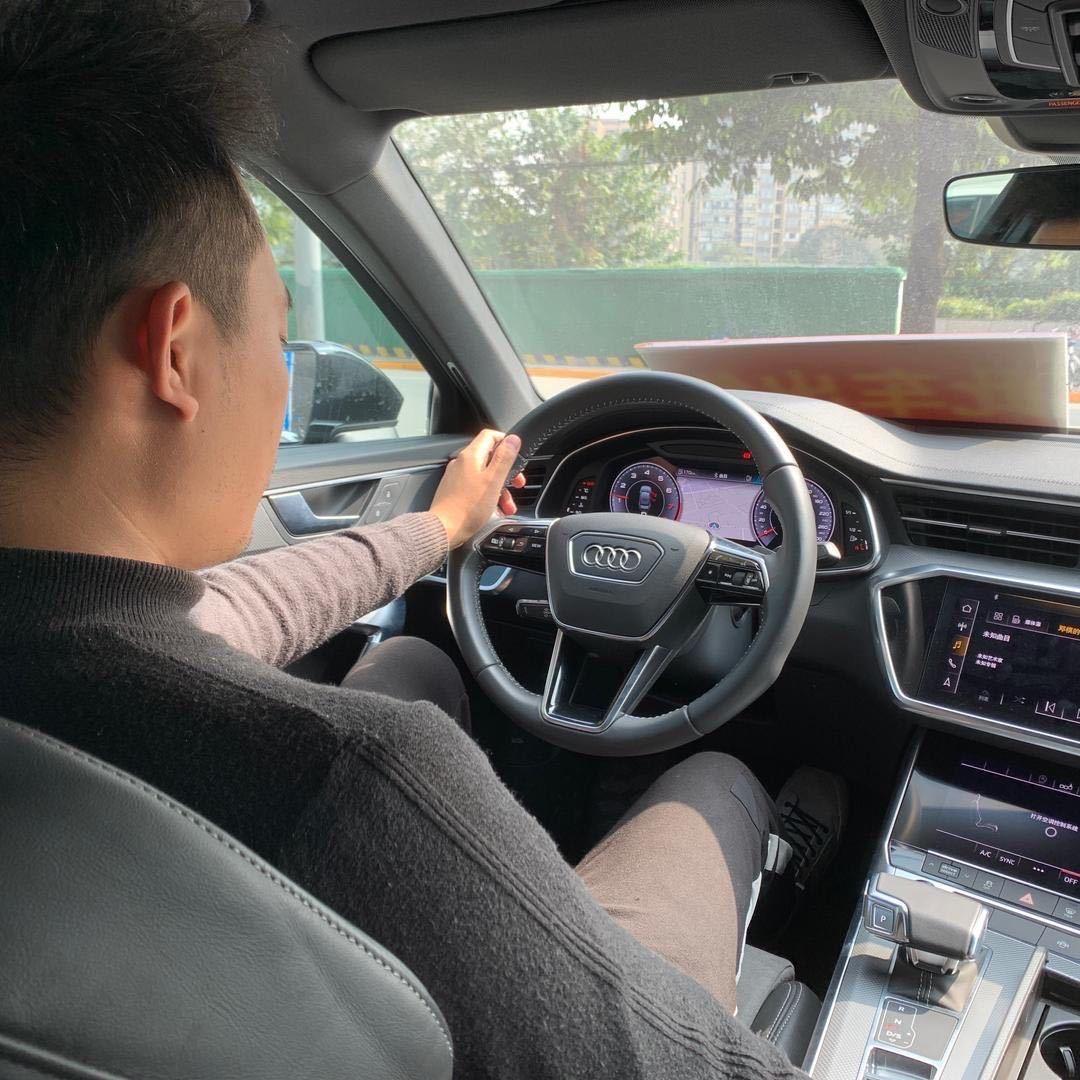 成都臻行天下汽车销售有限公司