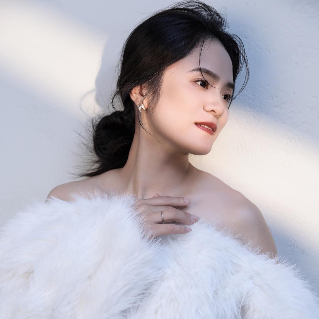 金华卖家具的达琳