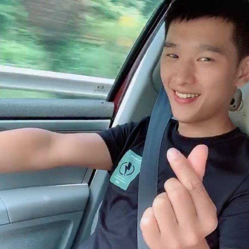 🚛卡车，小兵哥💫