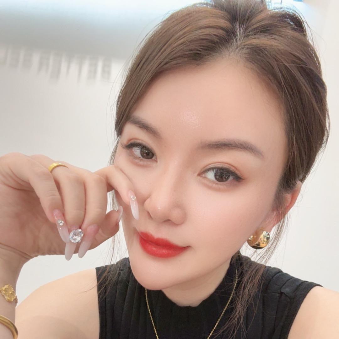 《衣见钟情》💃刘老板