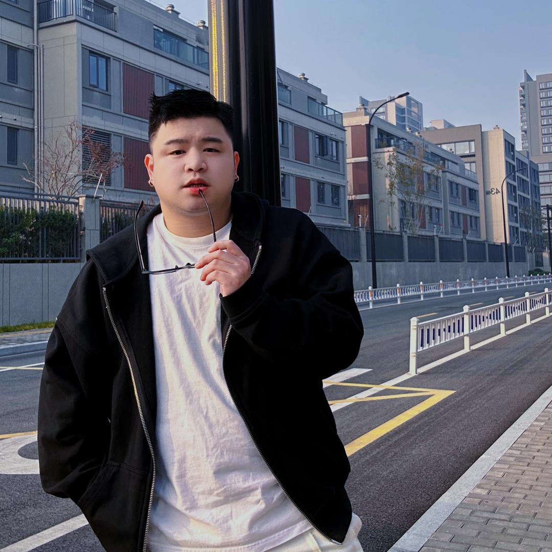 乐于助人好少年