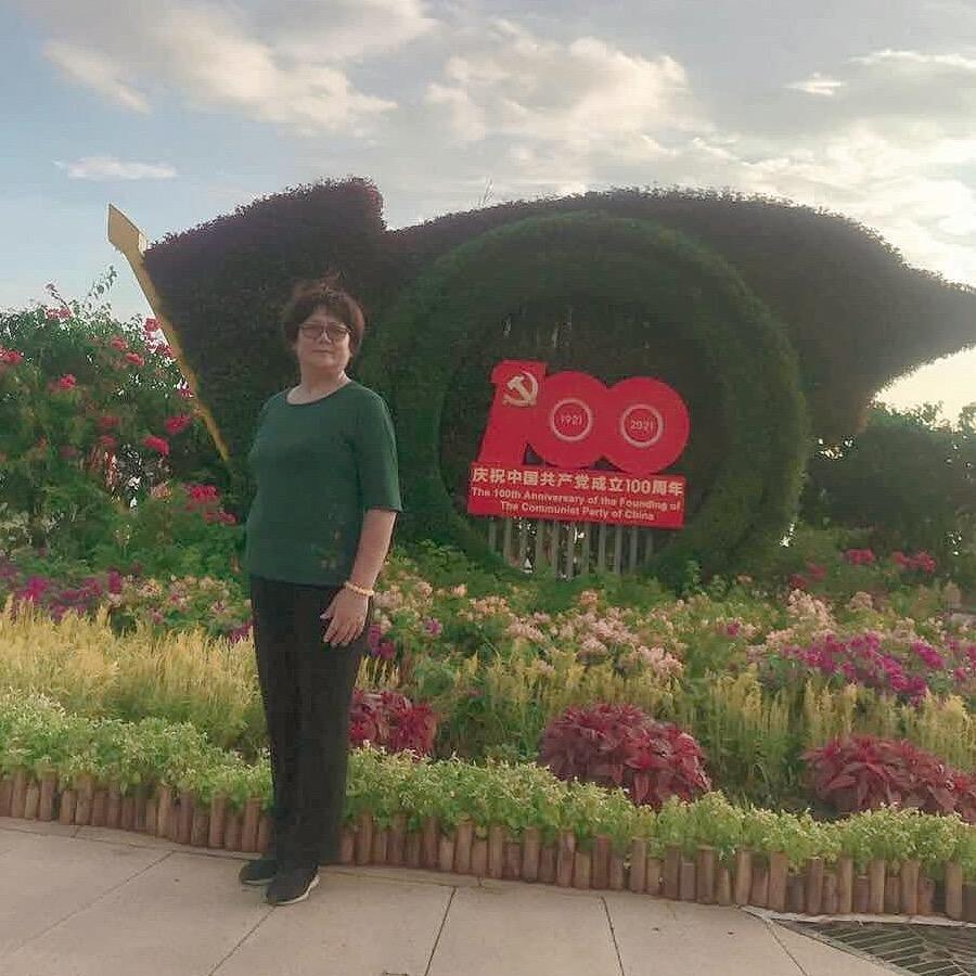 敏芬芳，