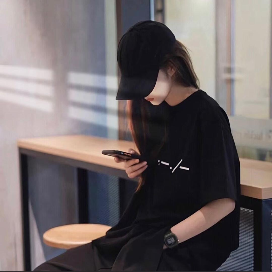 小依然Zzz