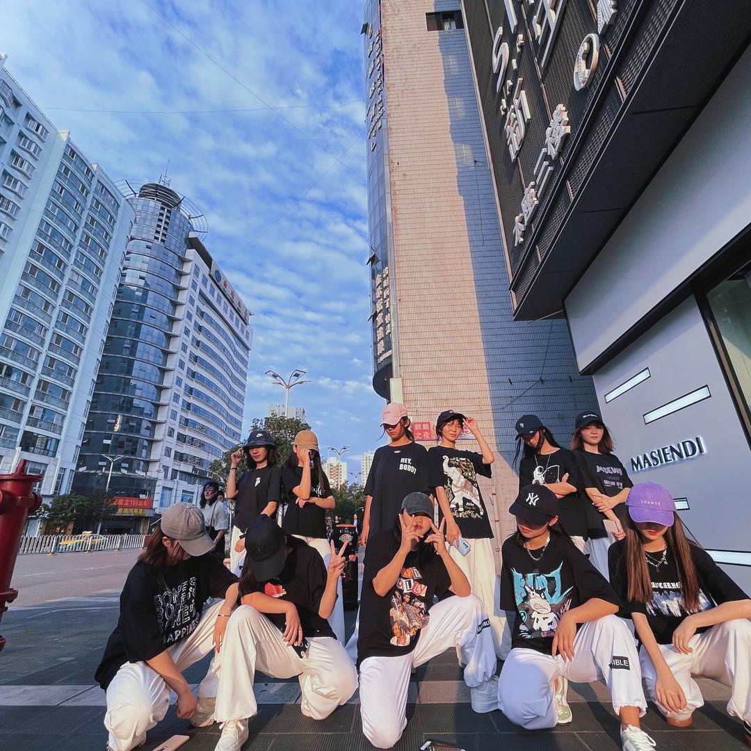 js舞蹈(曲靖万乐城店)JS舞蹈