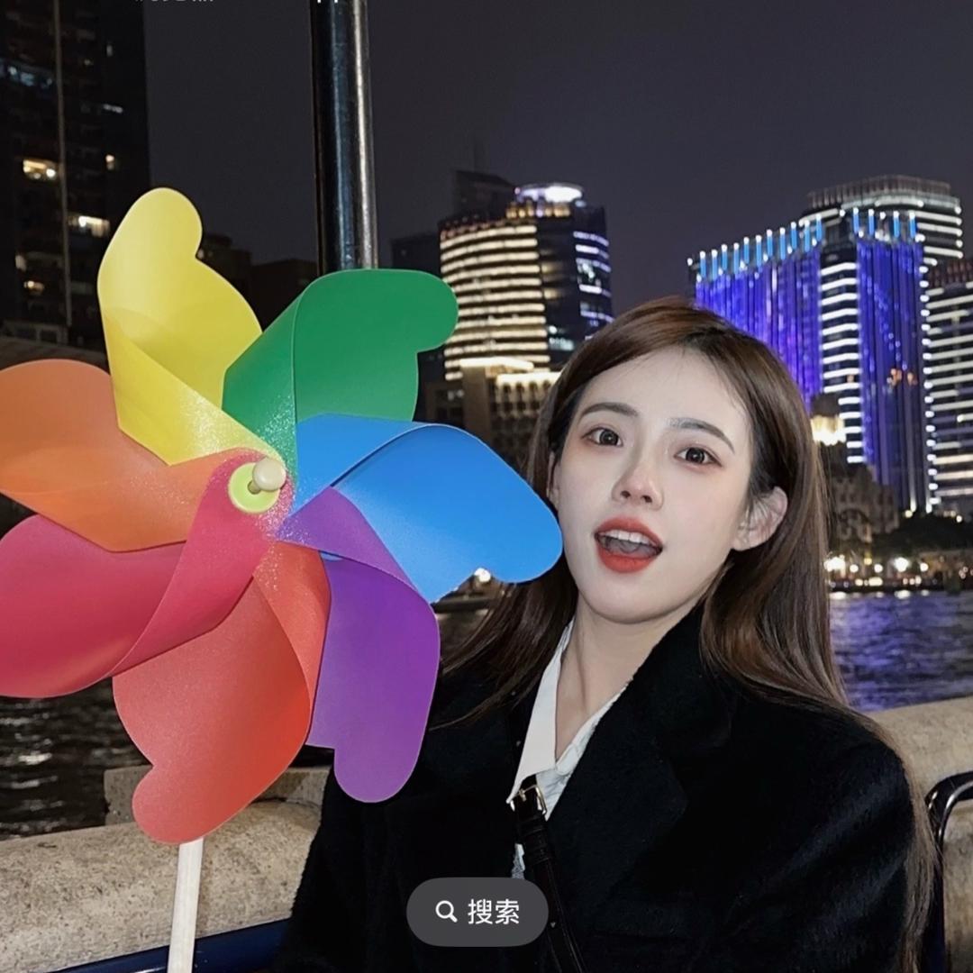 有虎牙的大白兔🦄