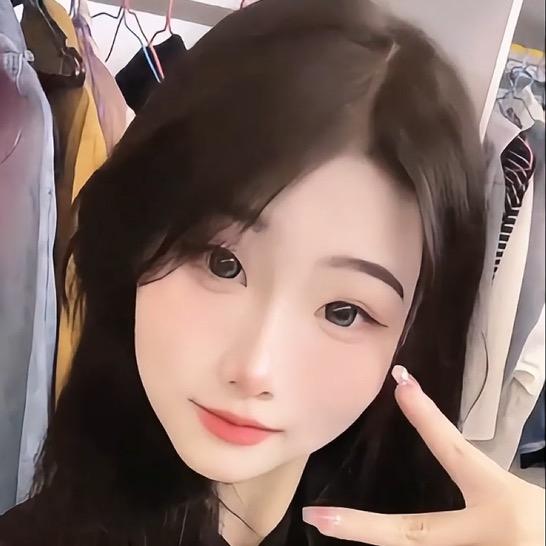 美女也会emo