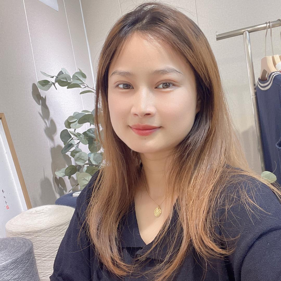 芮初服饰
