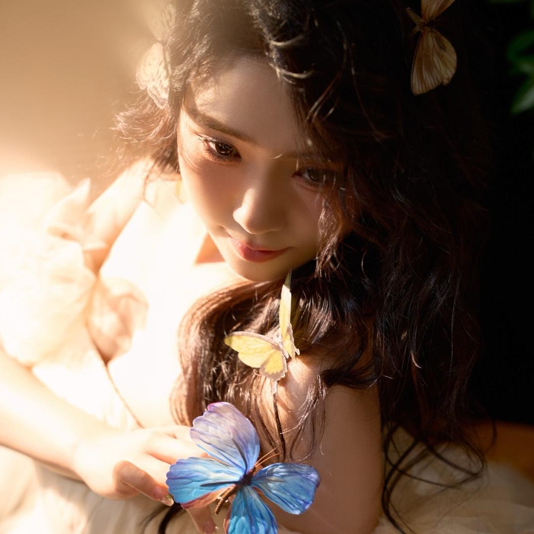 初一🦋²⁷¹