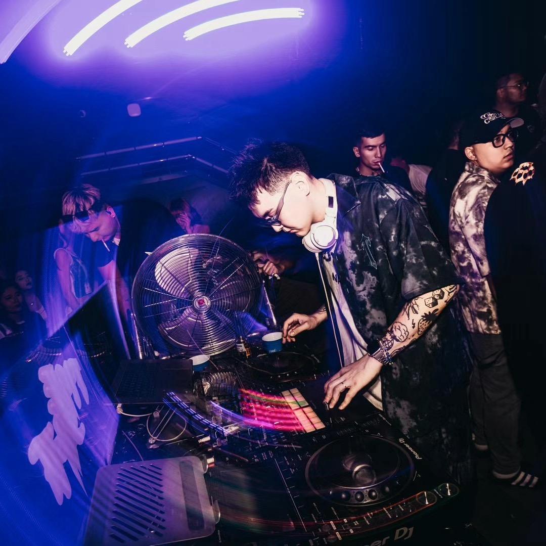 DJ NAR