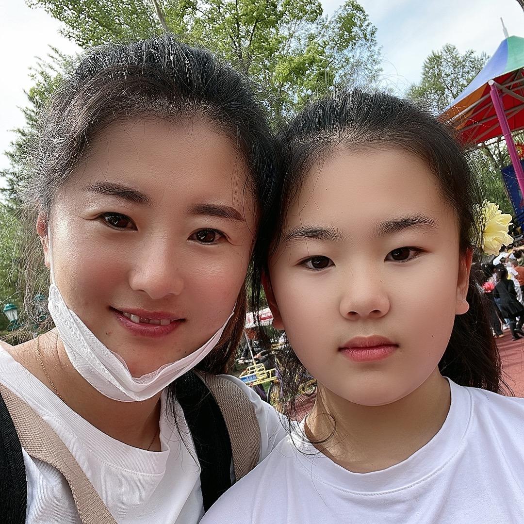 小美玲一家人