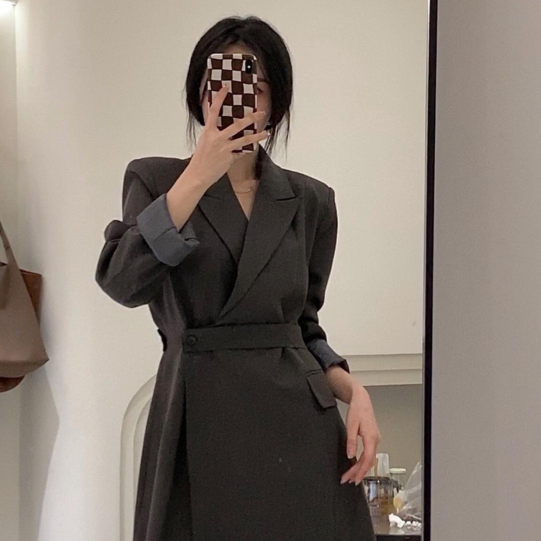 阿静服装买手