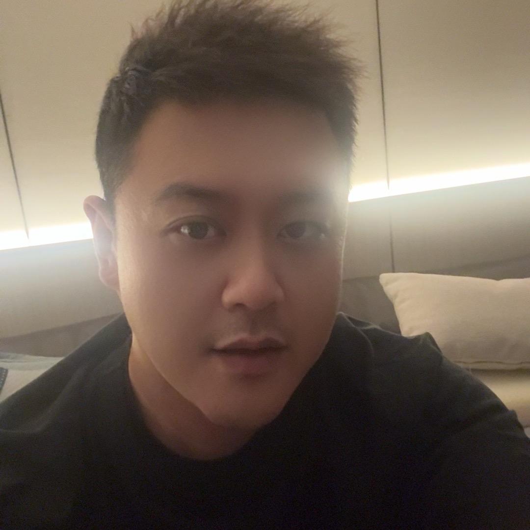 闪电⚡️小胖