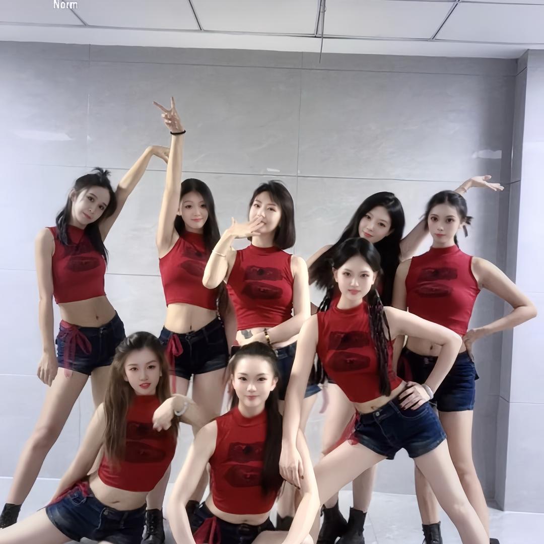 @ 依 .翎 @演绎.长期招募