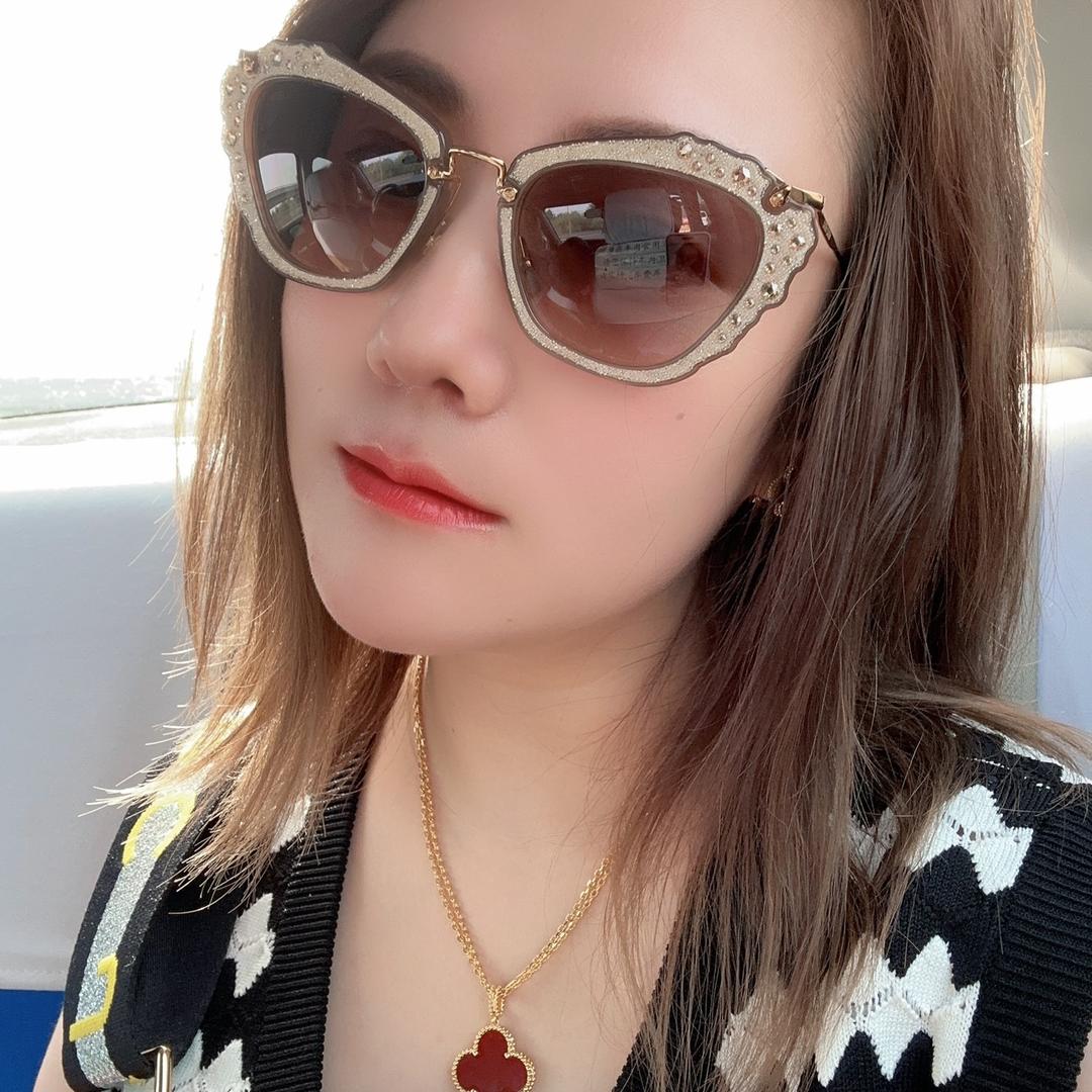 Candice (坎迪丝）