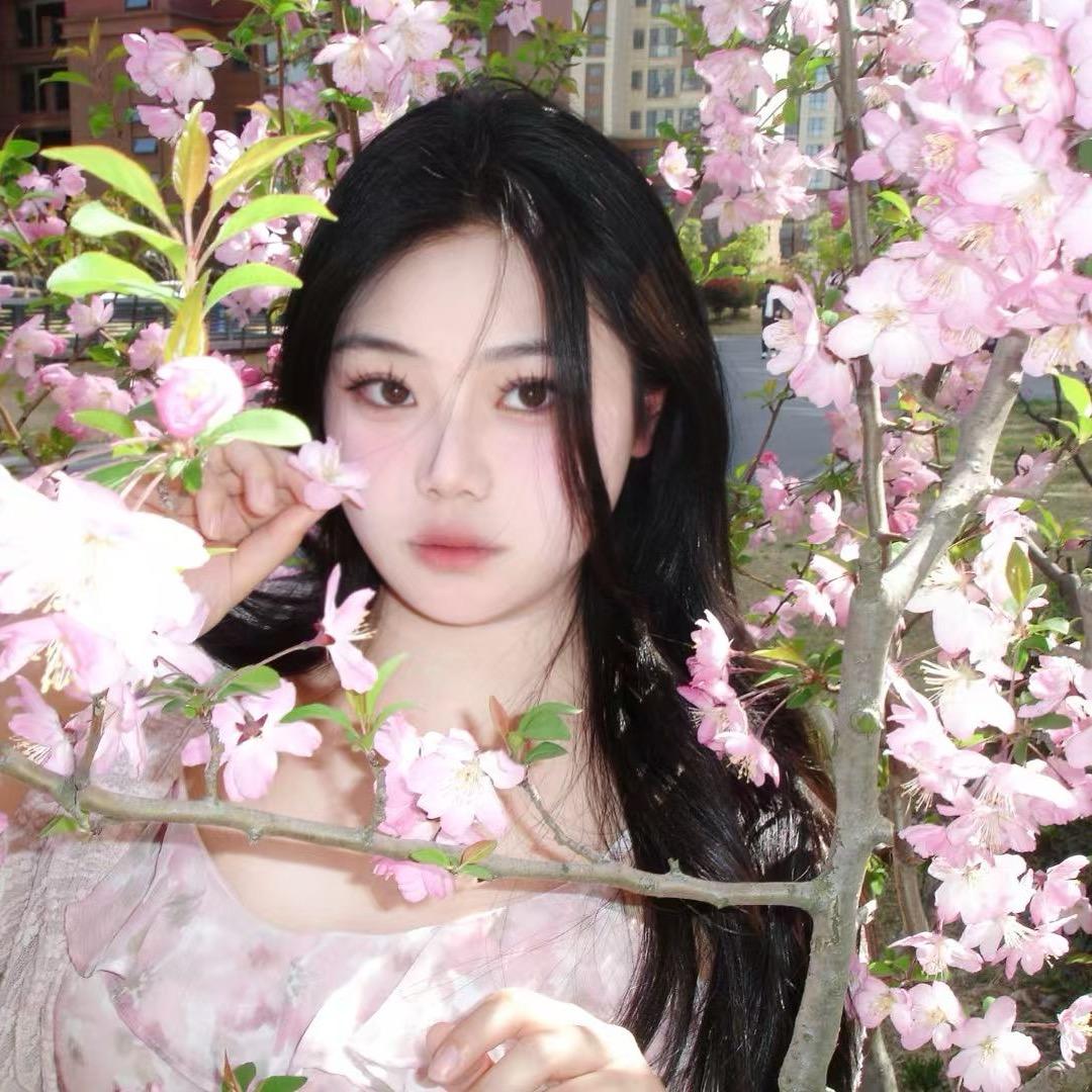 杨杨的小彩🌈店