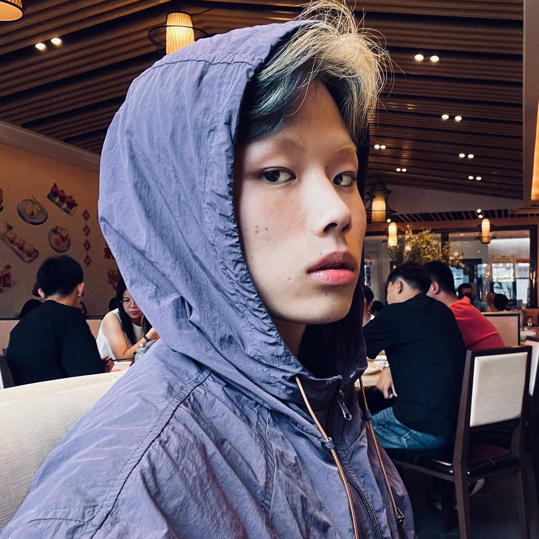 不是伍雪文😝😝