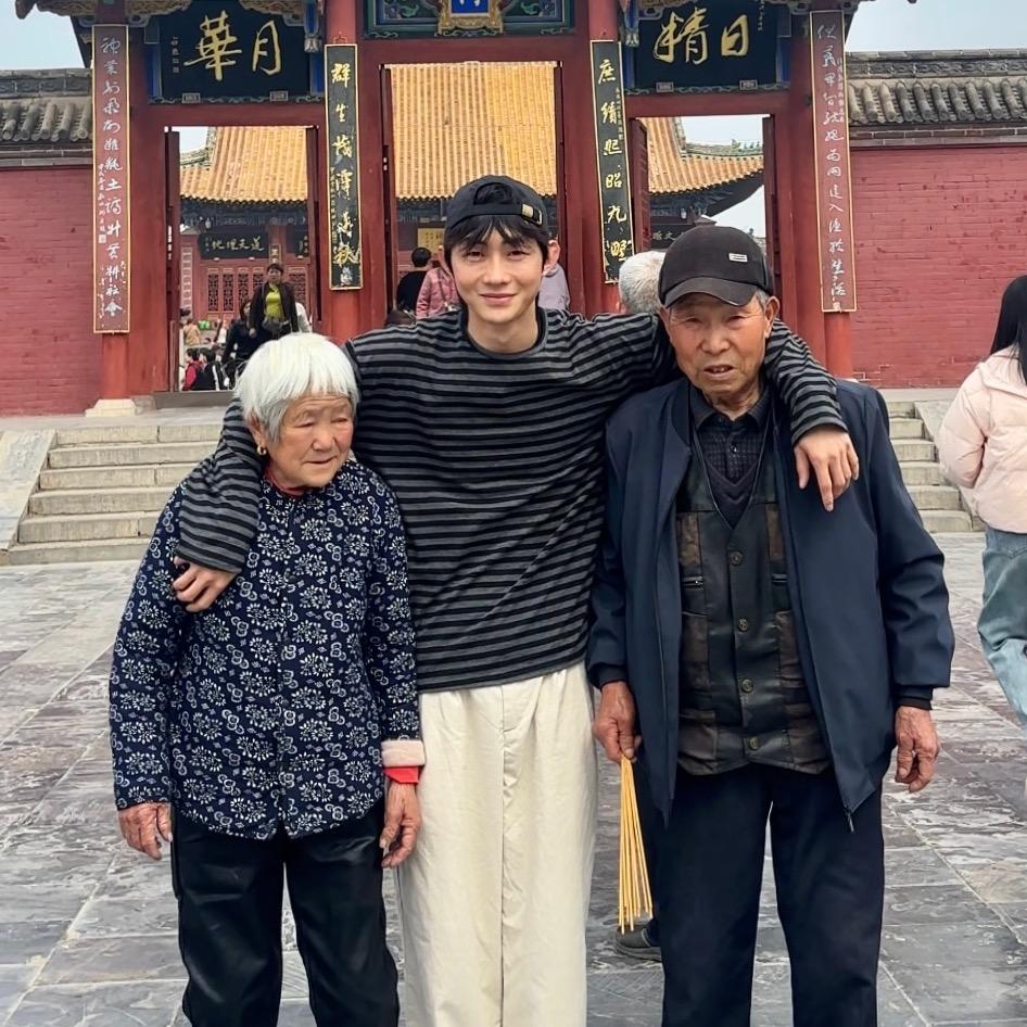 阿泽在农村