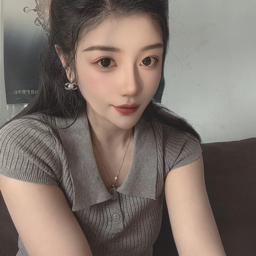 小 万