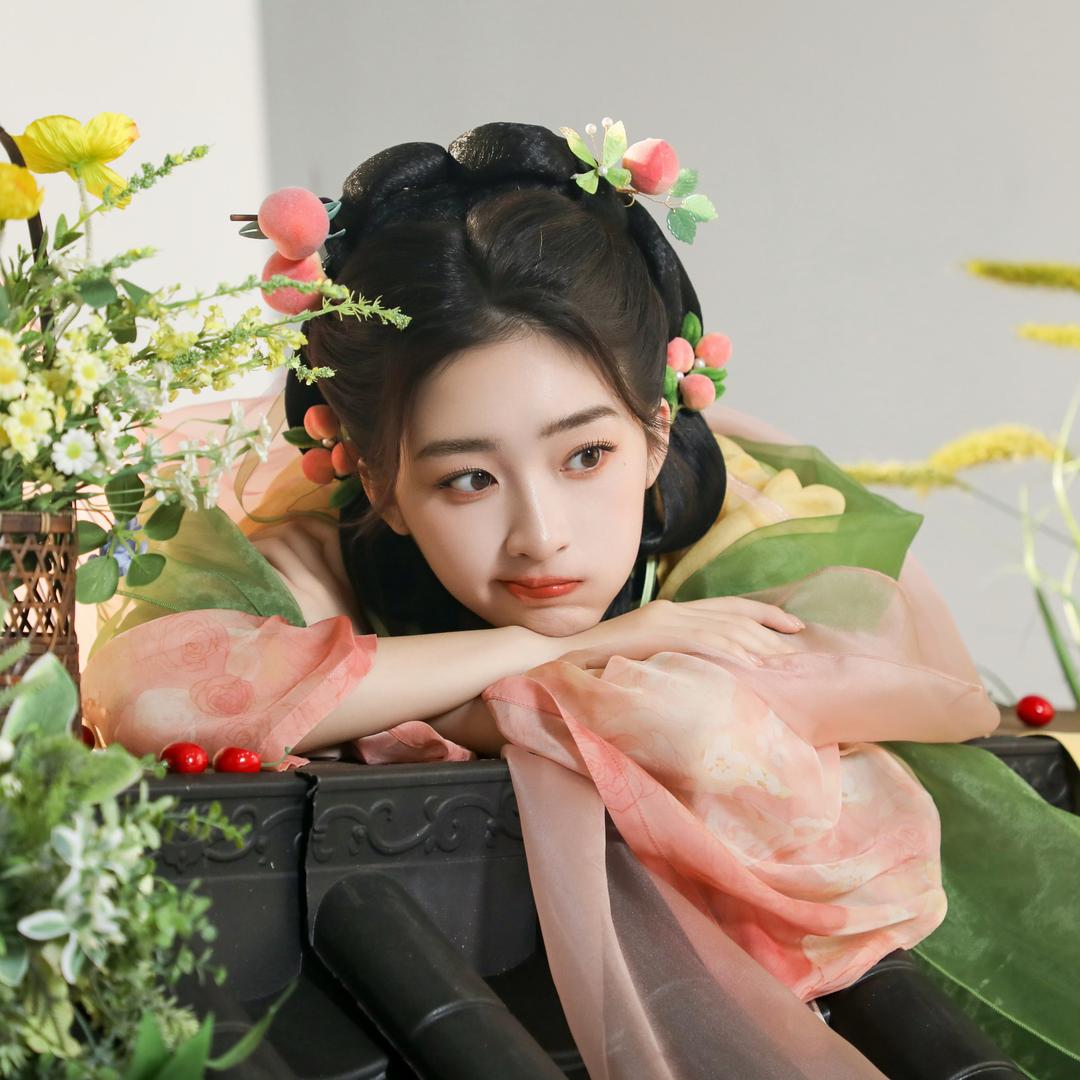 Princess Belle.💛💙