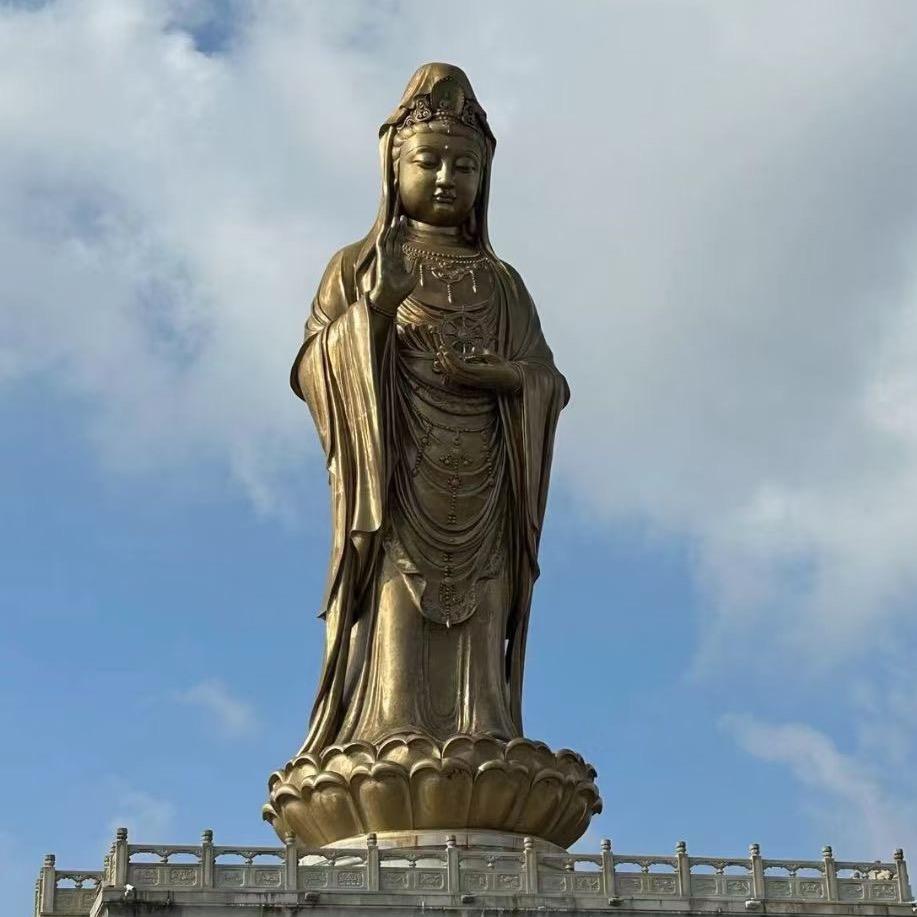 云之初
