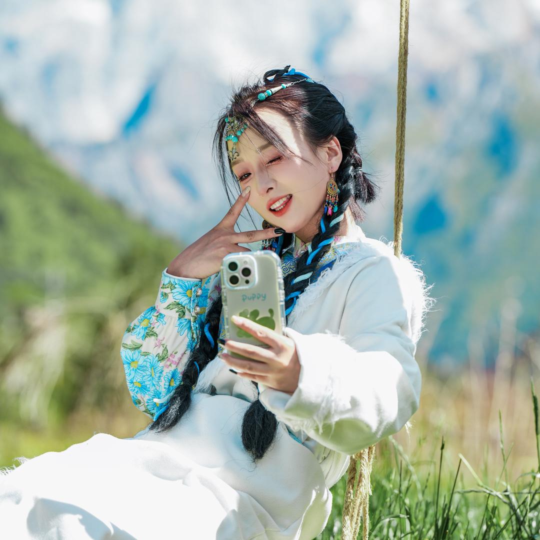 佳乐 | 揽月听风