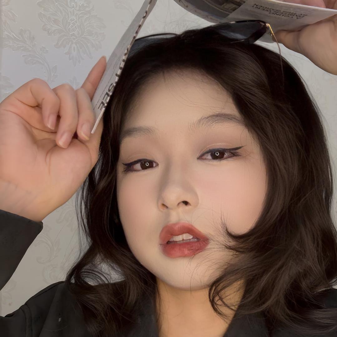 李慕白（李李）
