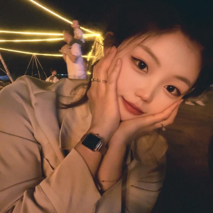 小美.