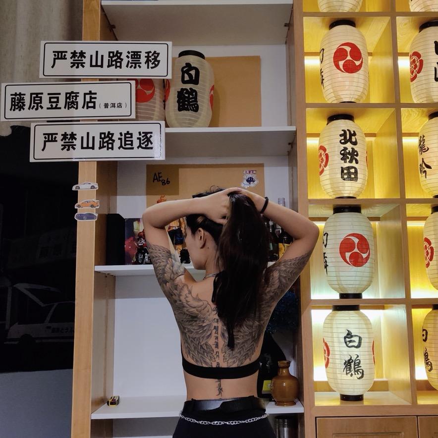 玲玲只会跳个舞💃🏻