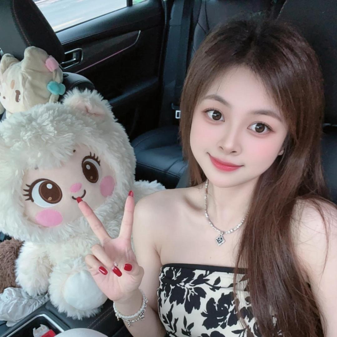小叨🦋🐬