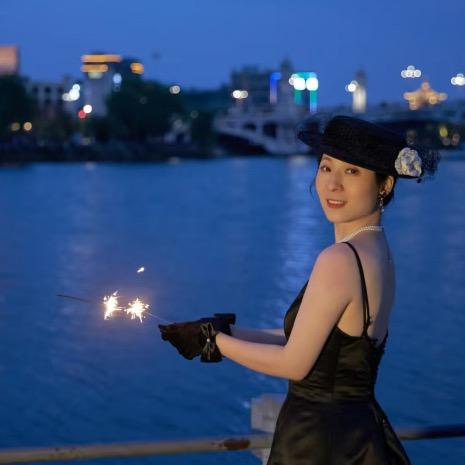 刘博士（欣欣·点灯）
