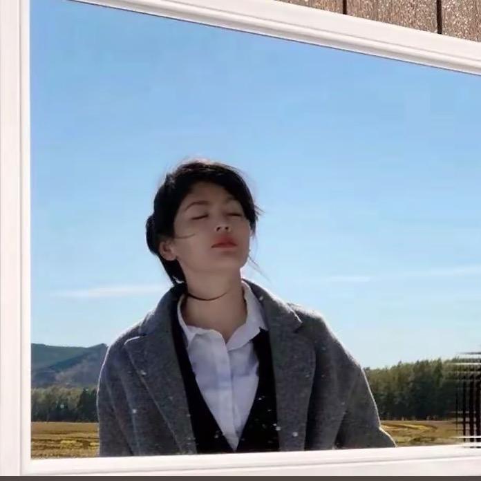 田埂上的引路人晶晶