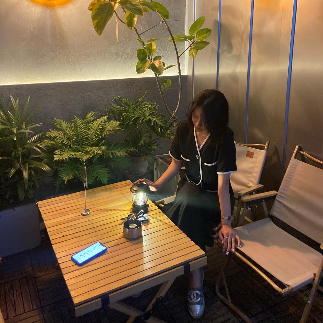 女士请把刀放下