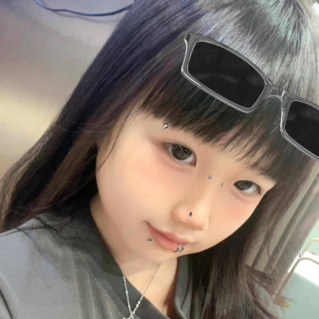 琪琪ƪ(˘⌣˘)ʃ优雅