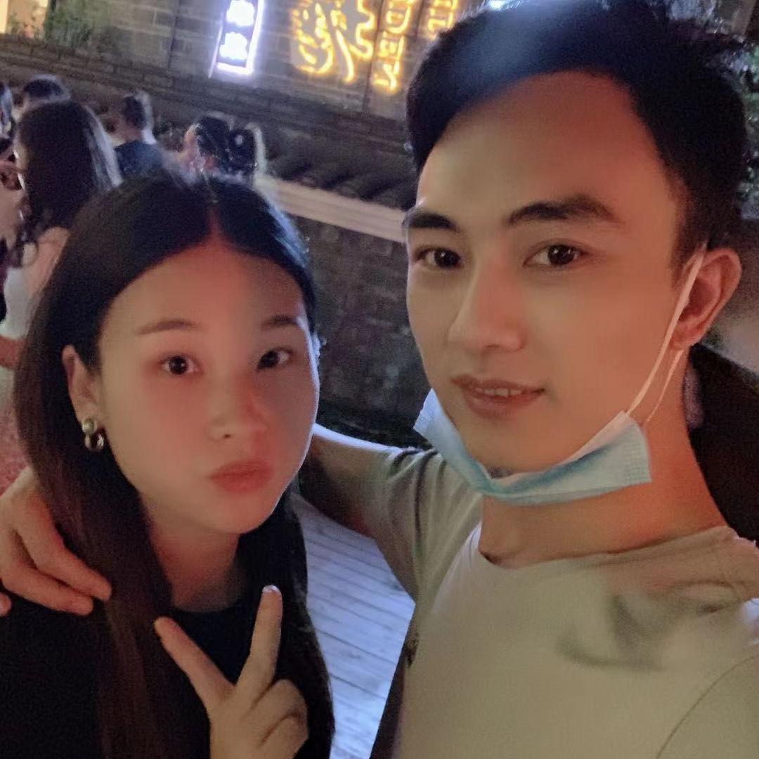 三只小谢摆摊日记
