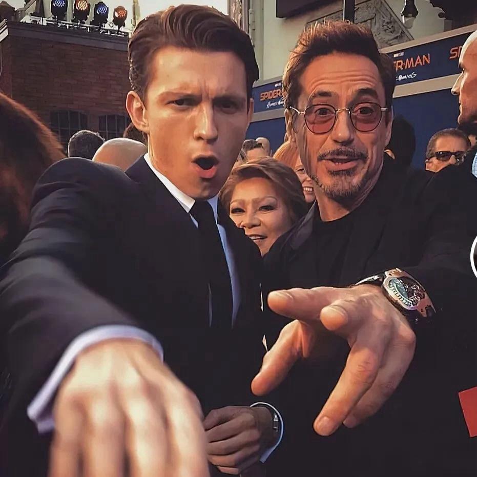 卖手机的谢同学