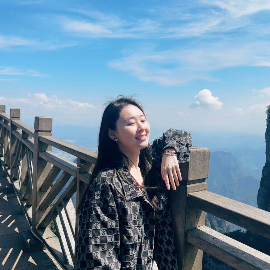 一只Yuki发光了