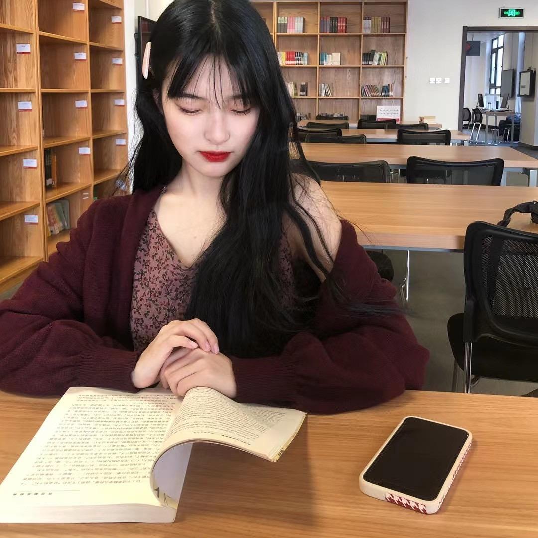 小云 .
