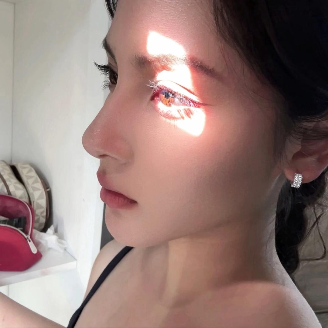 °_°