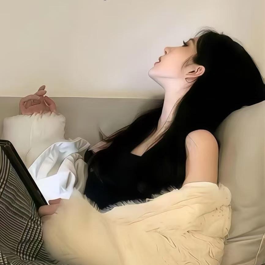 梨涡远点儿✨
