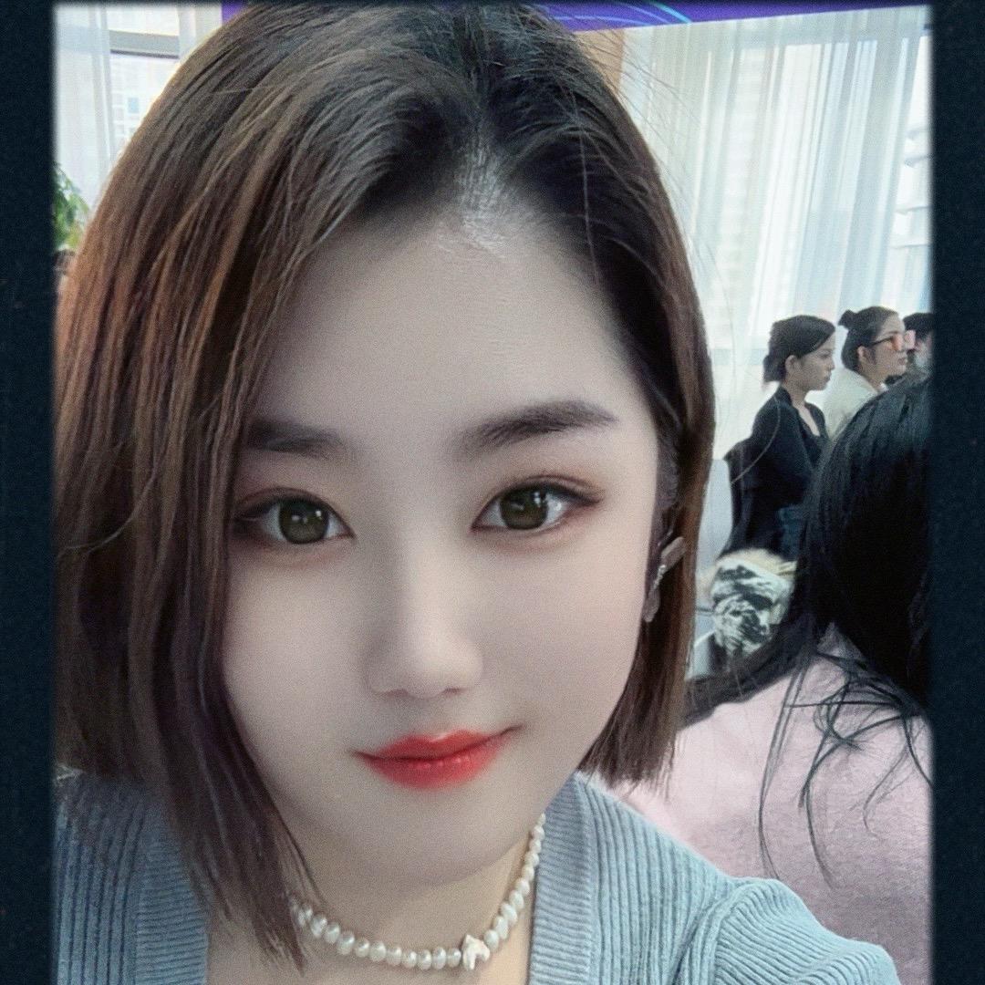 宝日房产鑫城店小艾