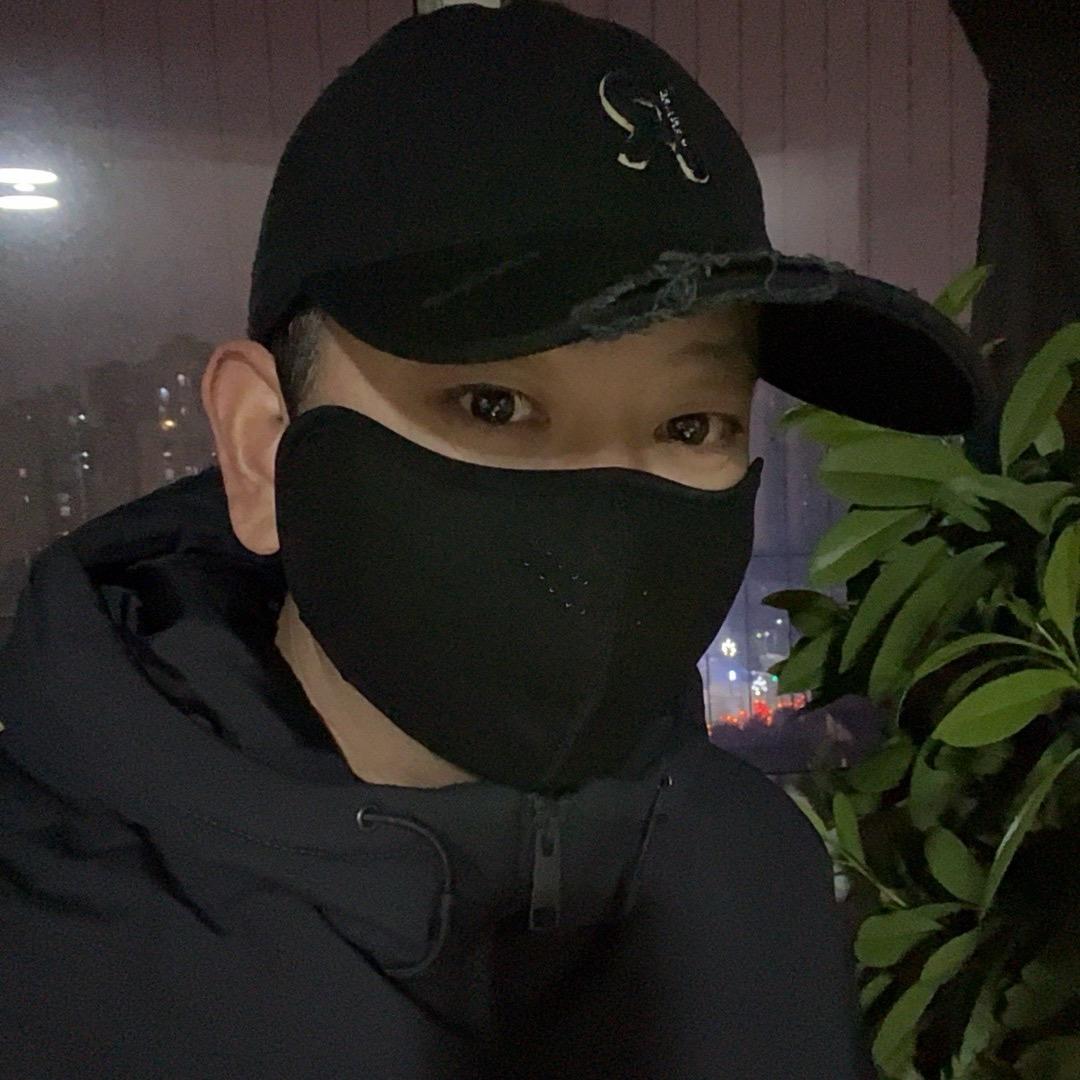 户外大蛮（社恐蛮）