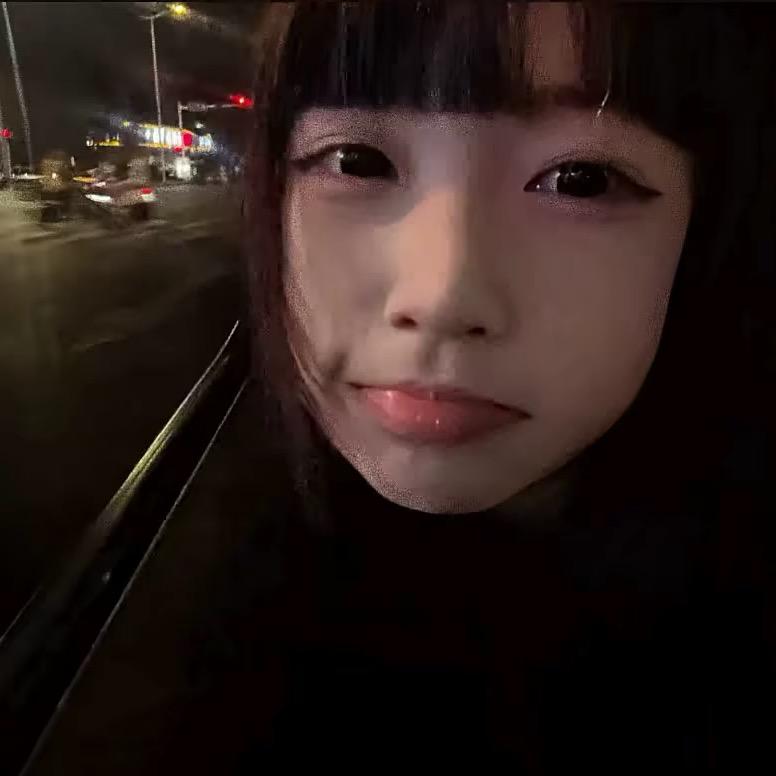 天真以为