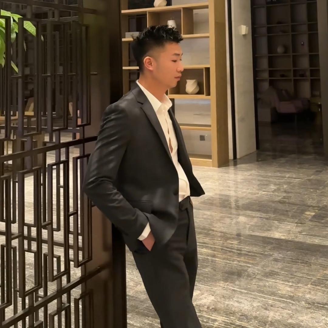 李先生
