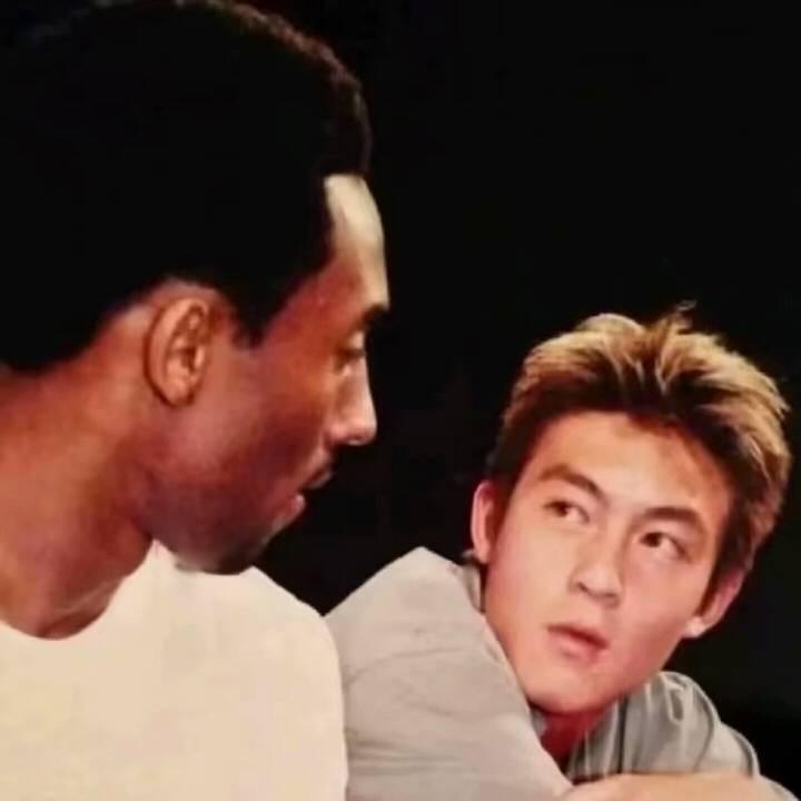 穆立伟.
