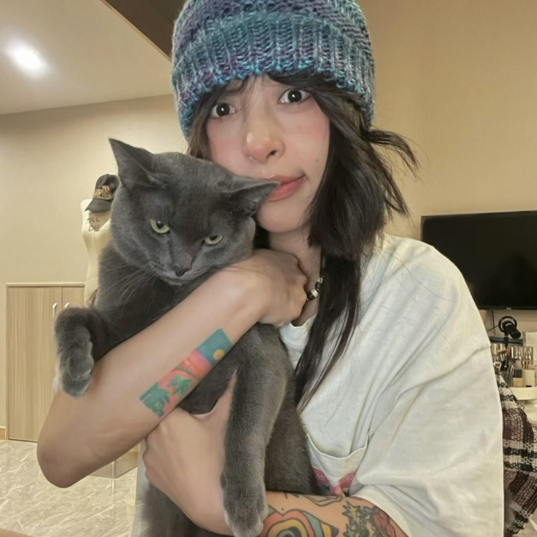 妳好