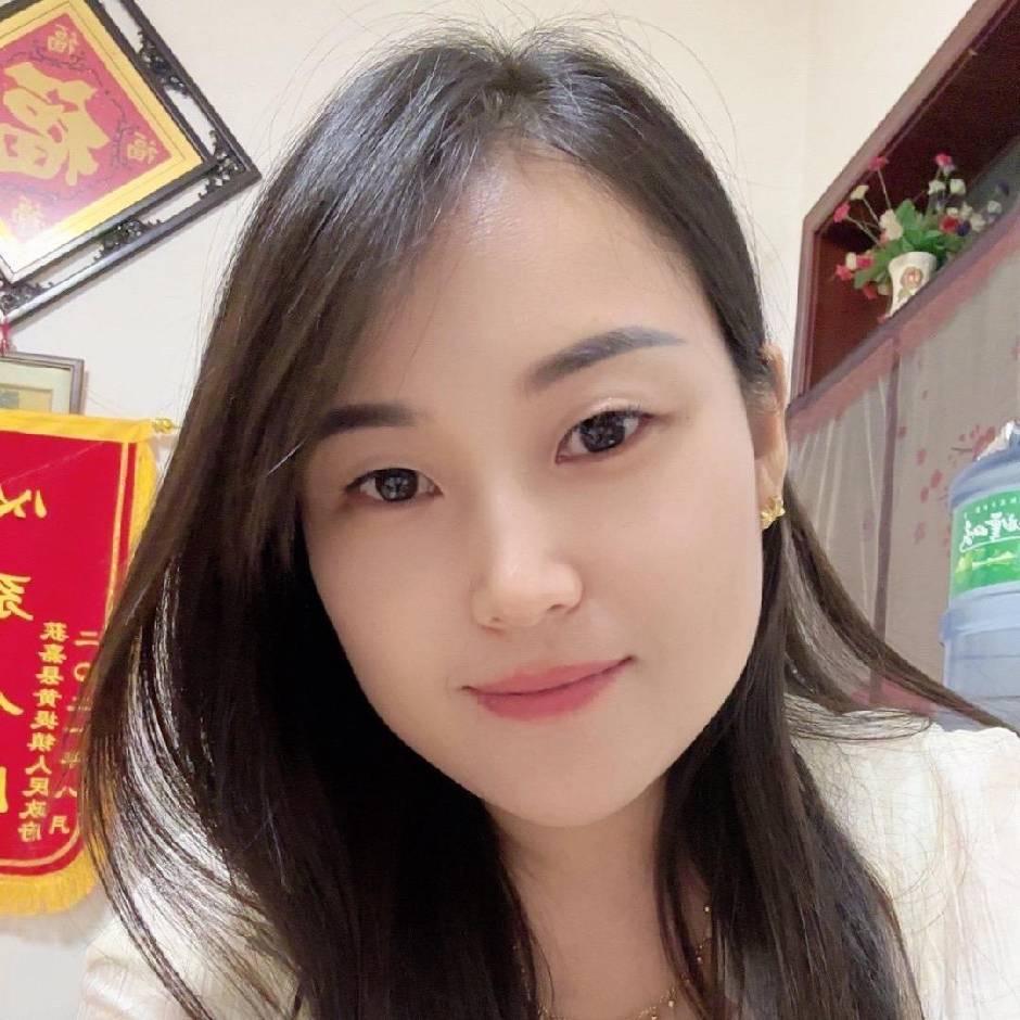 芳芳@