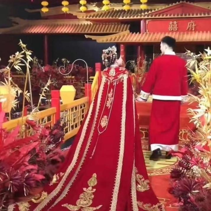 王泊凱（漠小曼灯光师）新婚直播现场